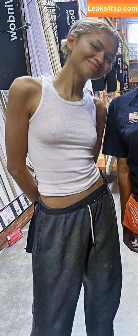 Zendaya слитое фото фото #2394