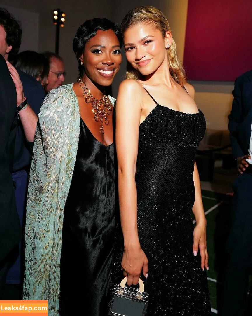 Zendaya слитое фото фото #2543