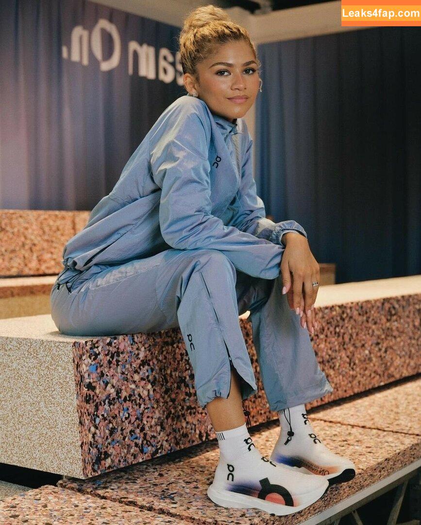 Zendaya слитое фото фото #2561