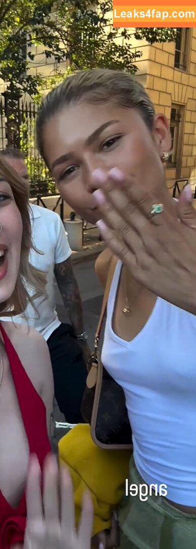 Zendaya слитое фото фото #2592