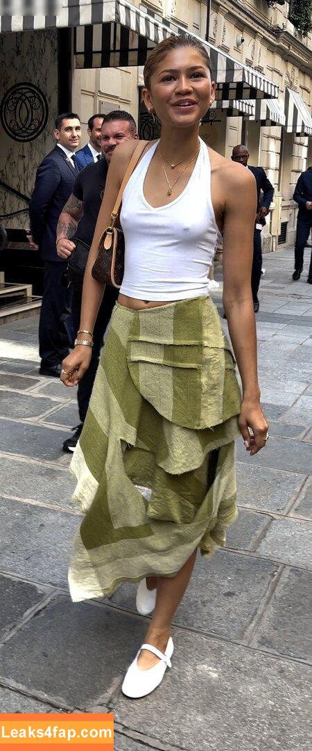 Zendaya слитое фото фото #2607