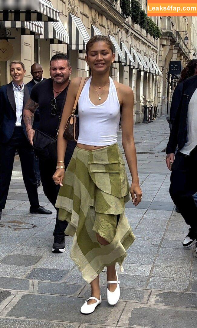 Zendaya слитое фото фото #2610