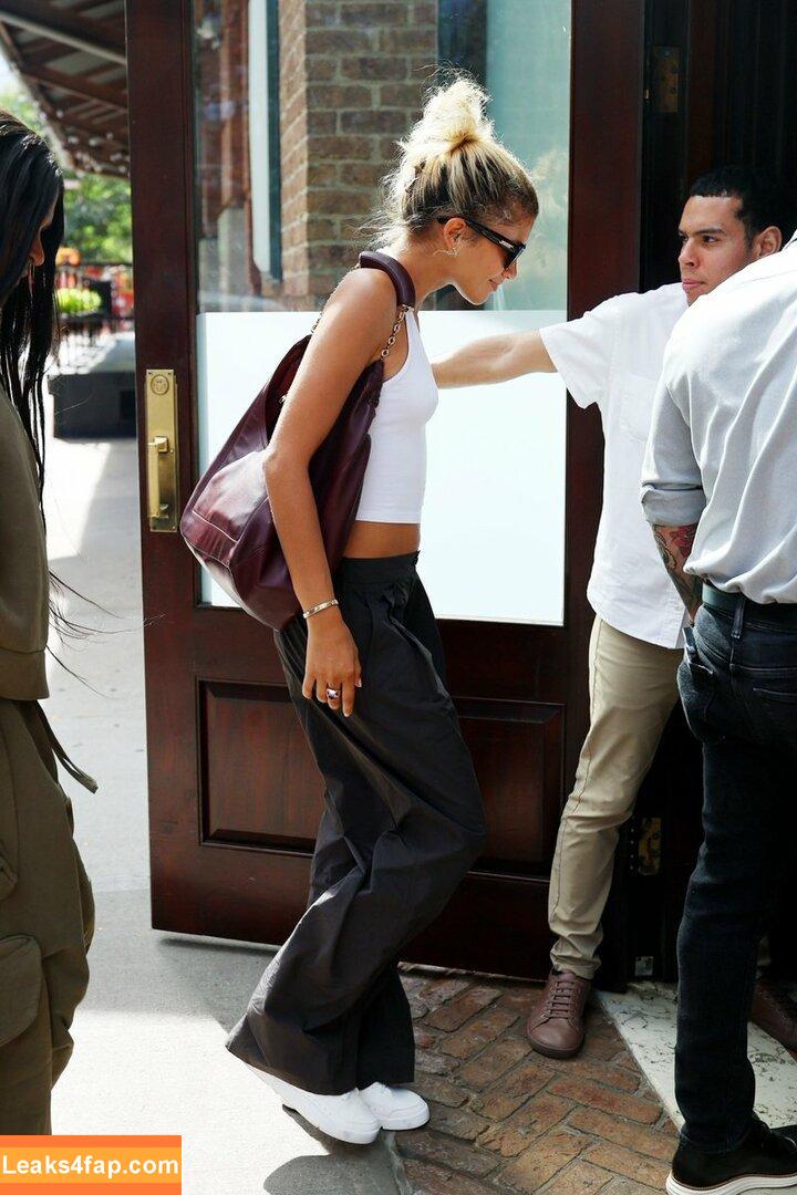 Zendaya leaked photo photo #2758