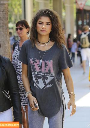 Zendaya фото #2031