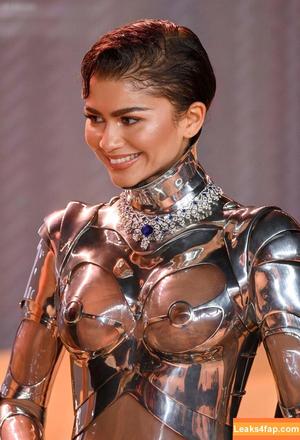 Zendaya фото #2235
