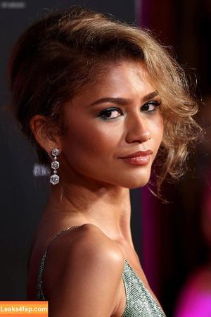 Zendaya фото #2293