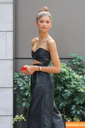 Zendaya фото #2491