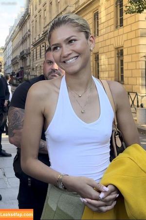 Zendaya фото #2565