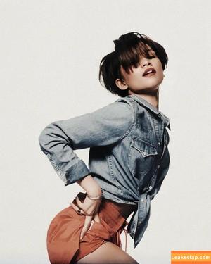 Zendaya photo #2865