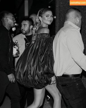 Zendaya photo #2877
