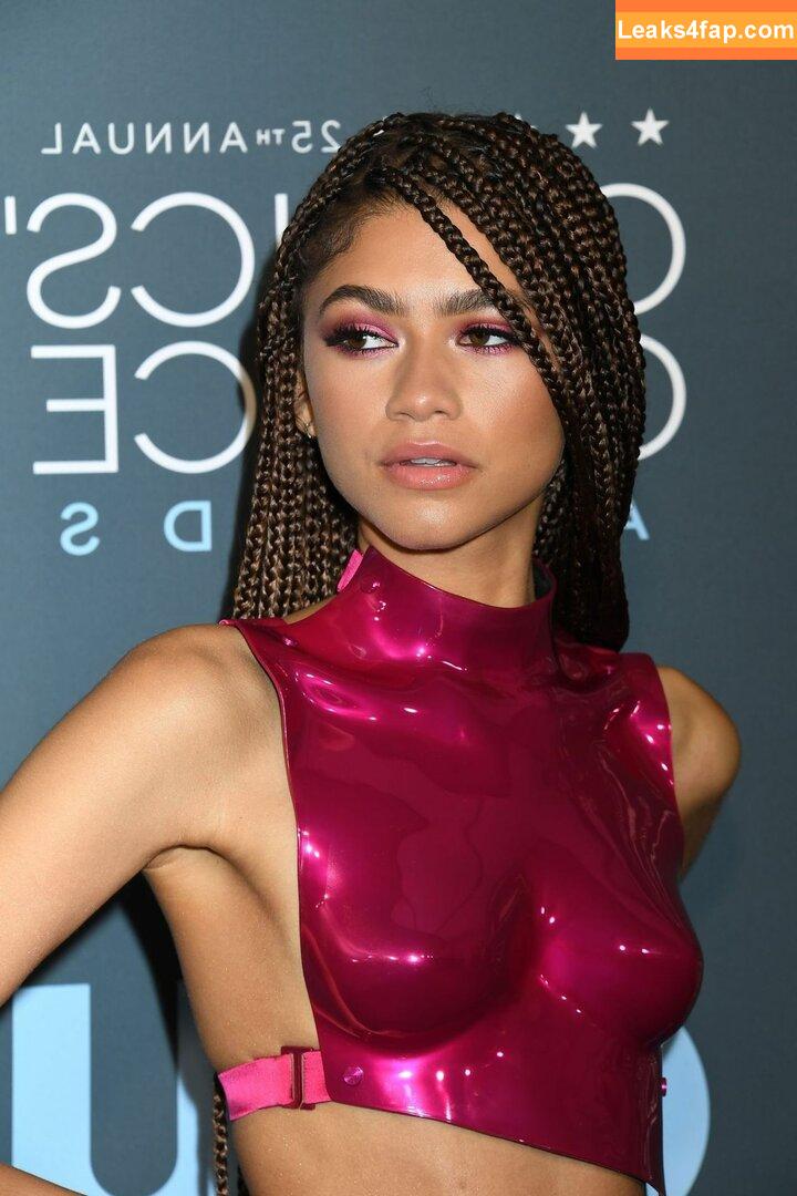 Zendaya leaked photo photo #3110