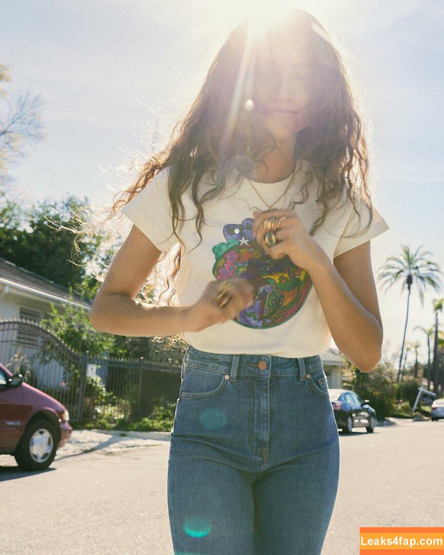 Zendaya leaked photo photo #3157