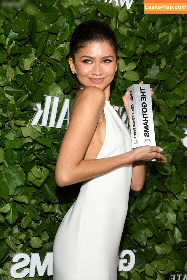 Zendaya leaked photo photo #3171