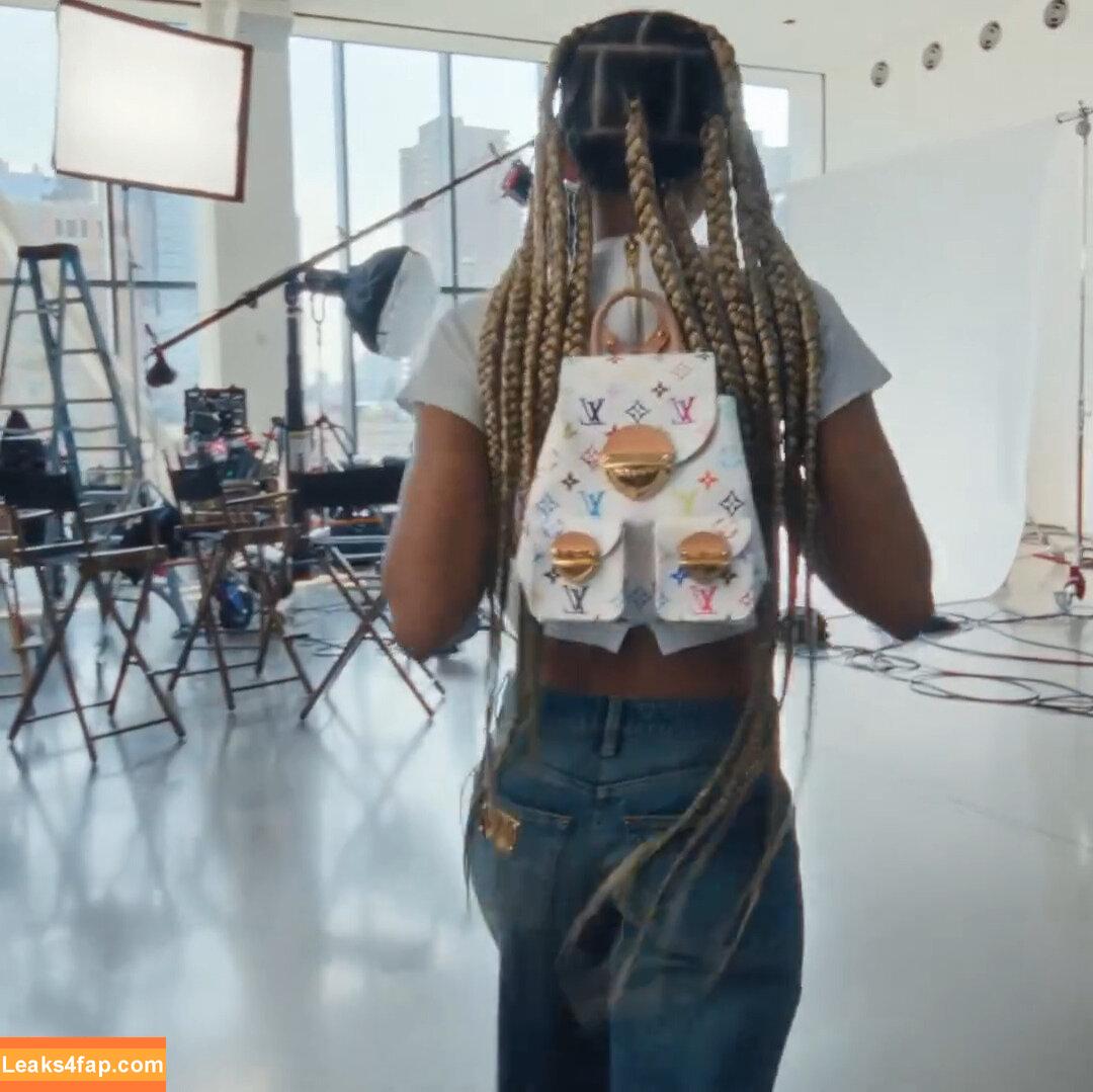 Zendaya leaked photo photo #3263