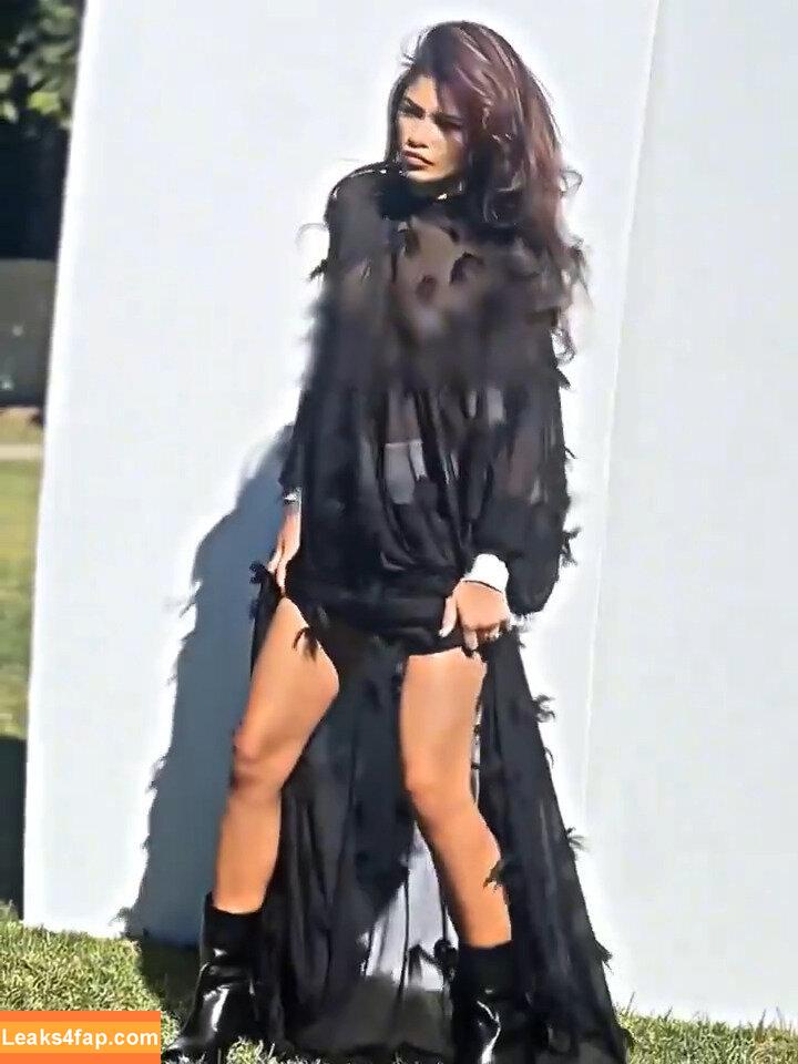 Zendaya leaked photo photo #3281