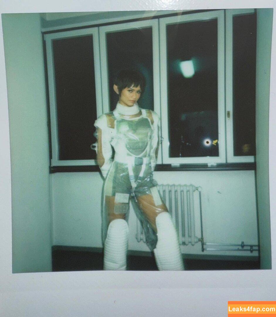 Zendaya leaked photo photo #3462