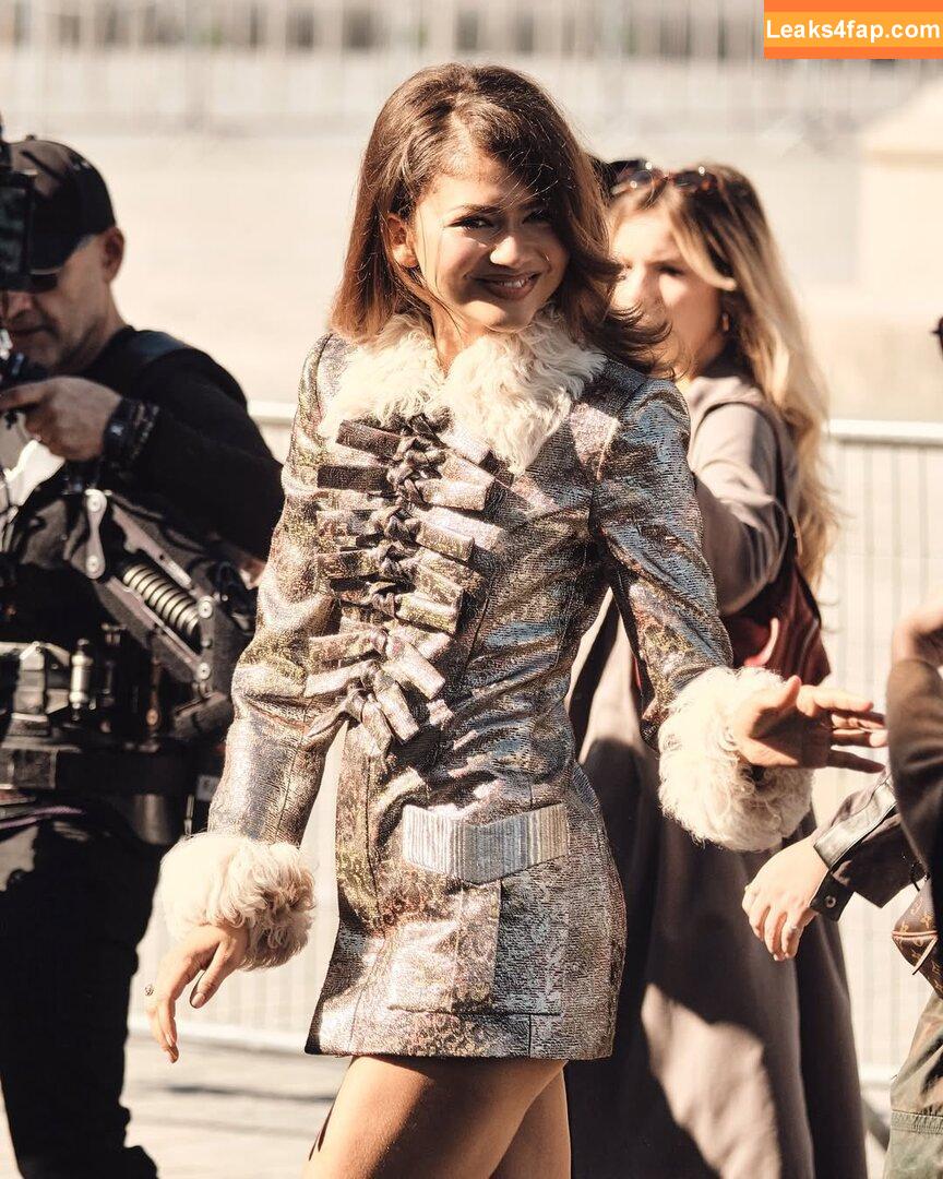 Zendaya /  leaked photo photo #3509