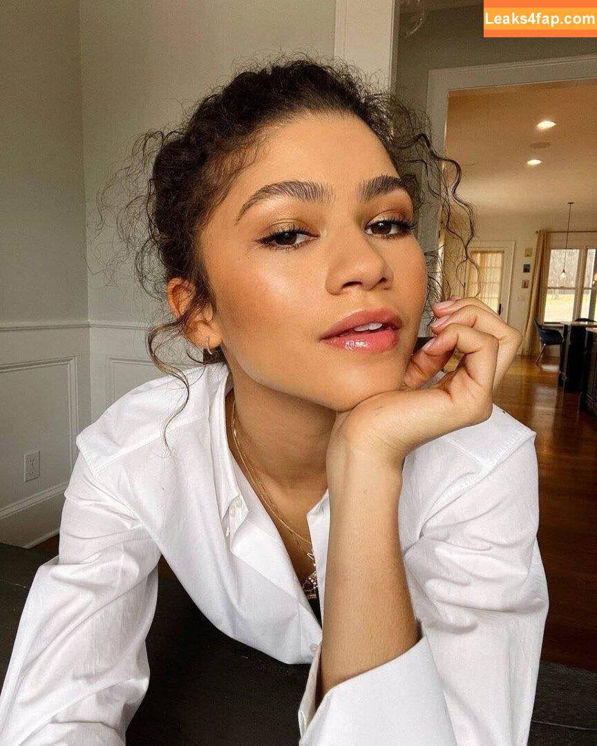 Zendaya leaked photo photo #3526