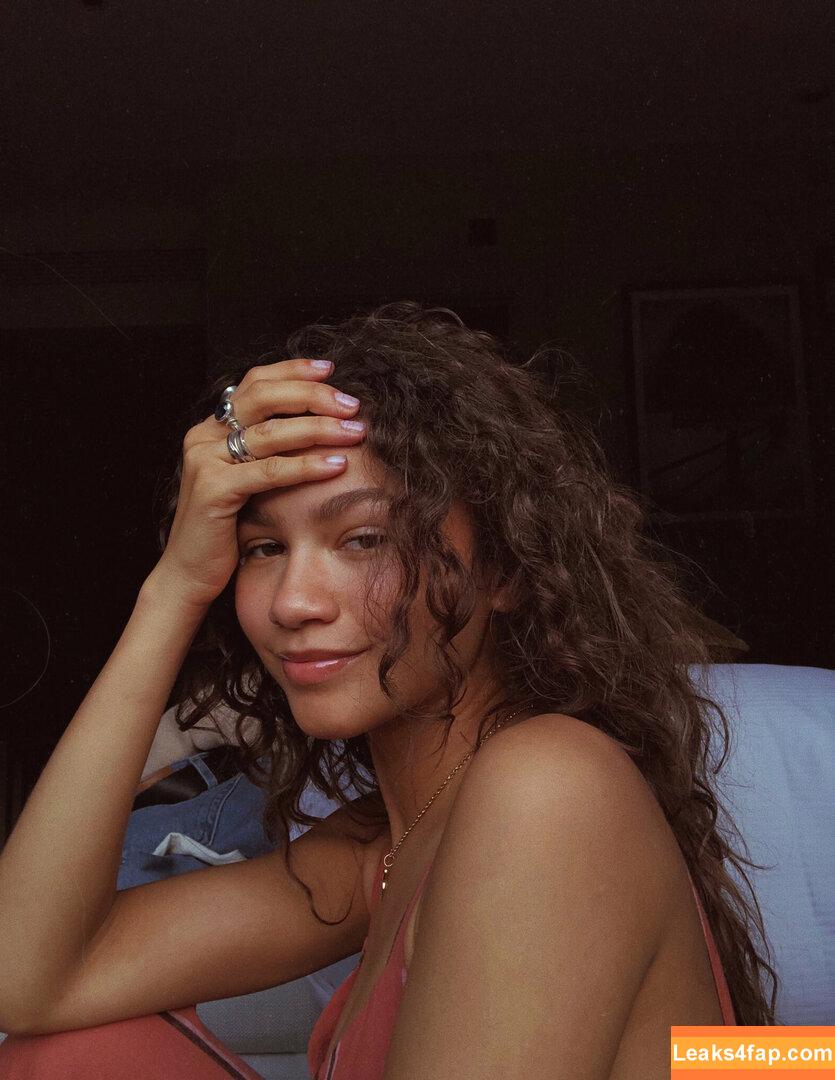 Zendaya leaked photo photo #3528