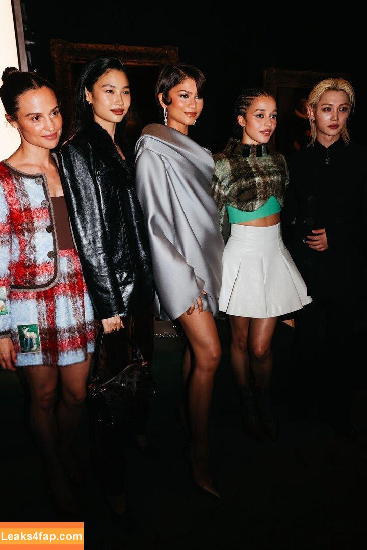Zendaya / https: / zayarose11 leaked photo photo #3655