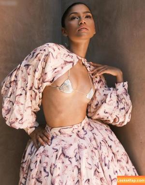 Zendaya photo #3275