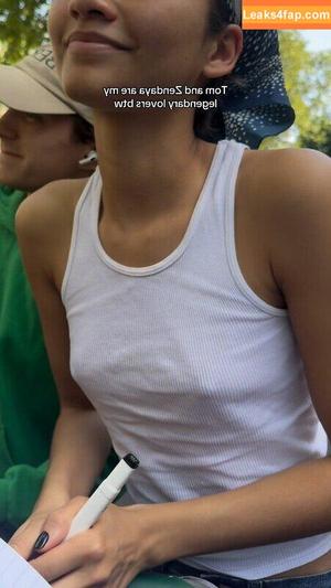Zendaya фото #3690