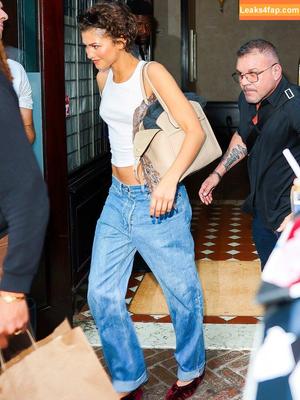 Zendaya photo #3702