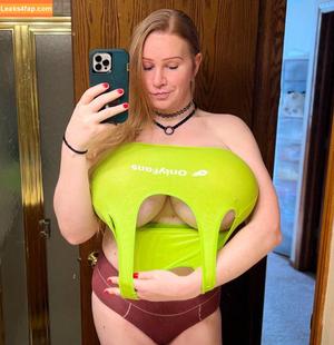 Zeni Zounds photo #0011