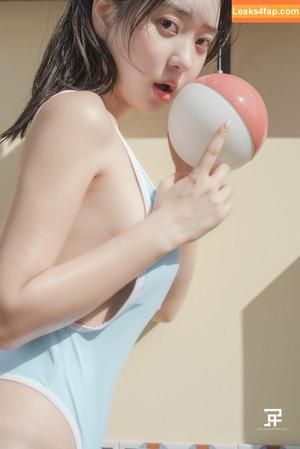 Zenny photo #0048