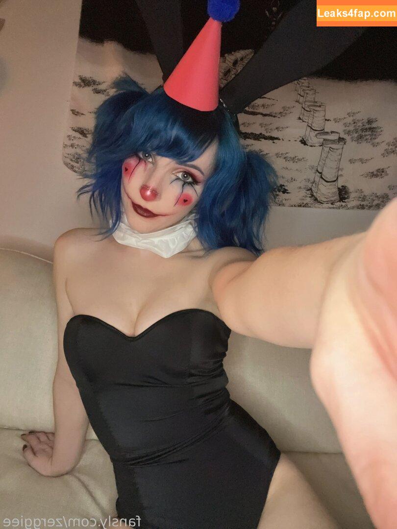zerggiee /  leaked photo photo #0011