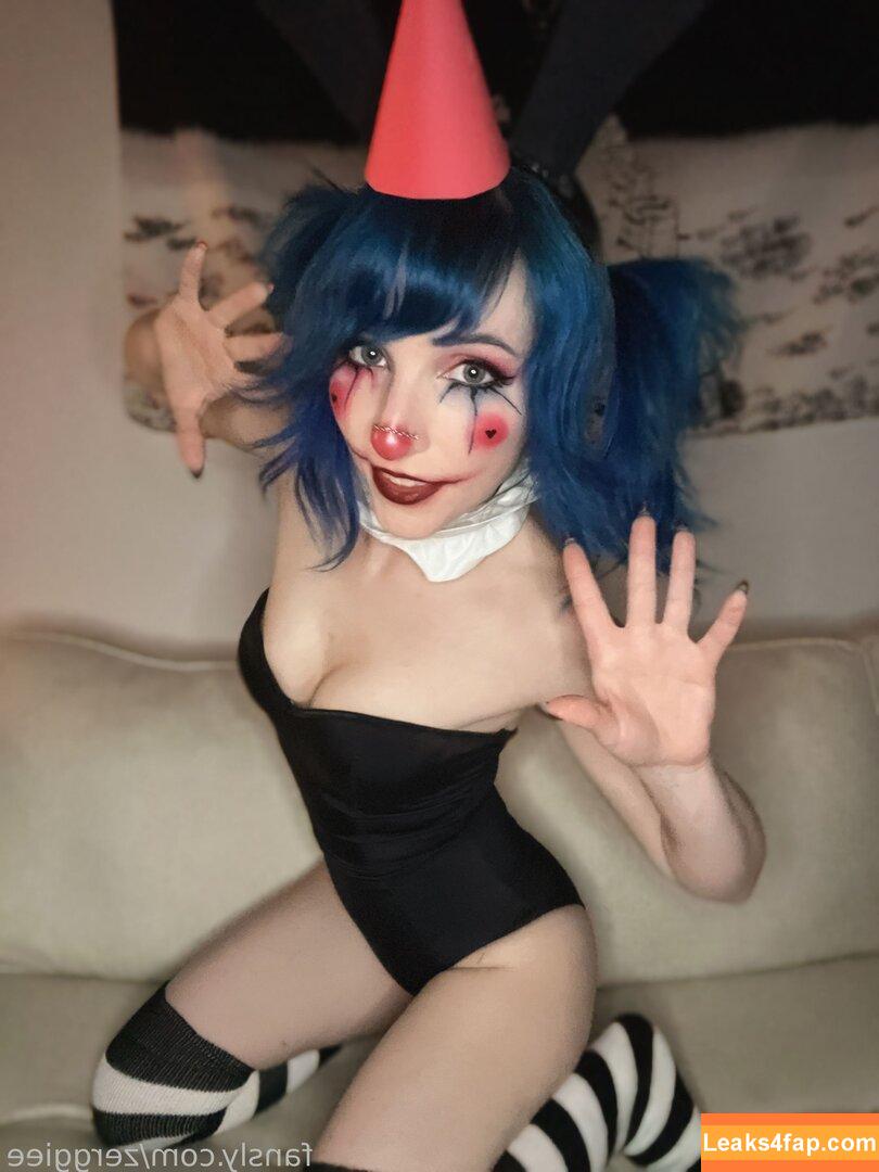 zerggiee /  leaked photo photo #0015