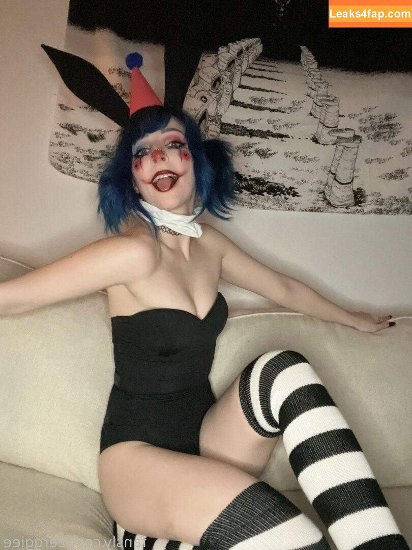 zerggiee /  leaked photo photo #0017