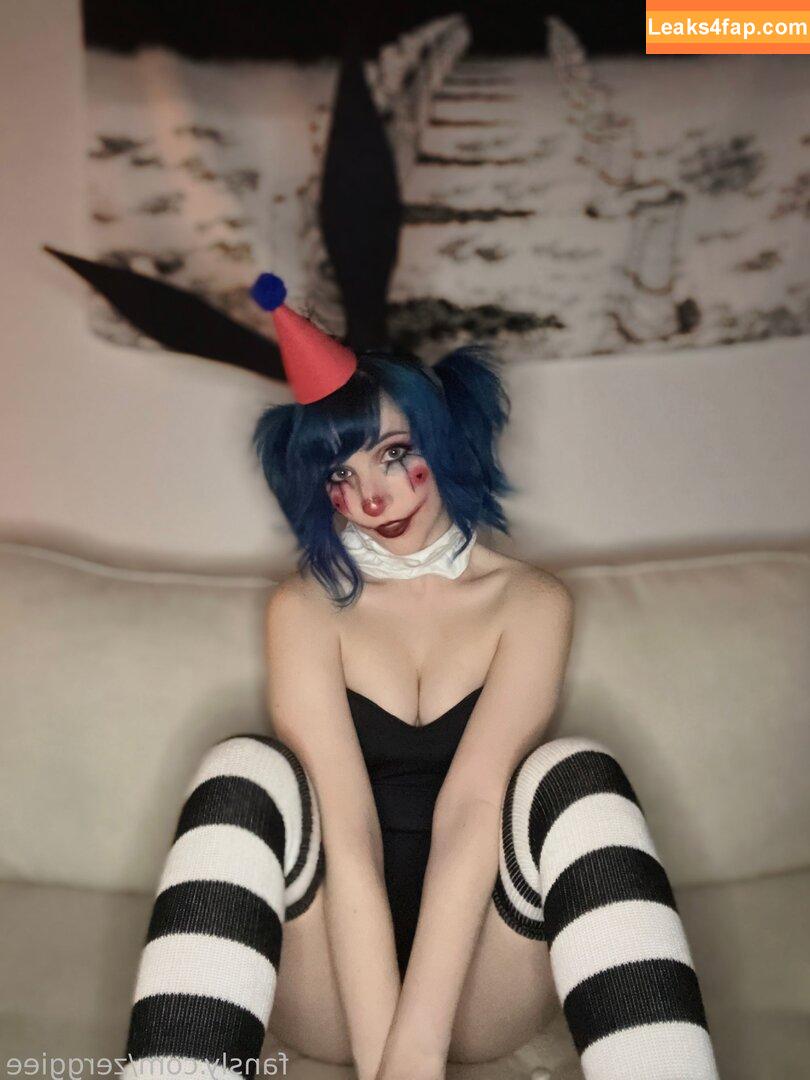 zerggiee /  leaked photo photo #0022