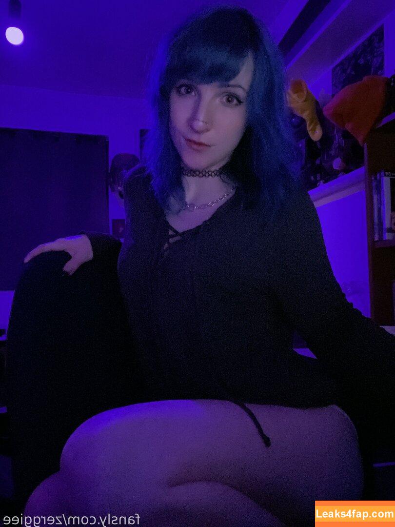 zerggiee /  leaked photo photo #0034
