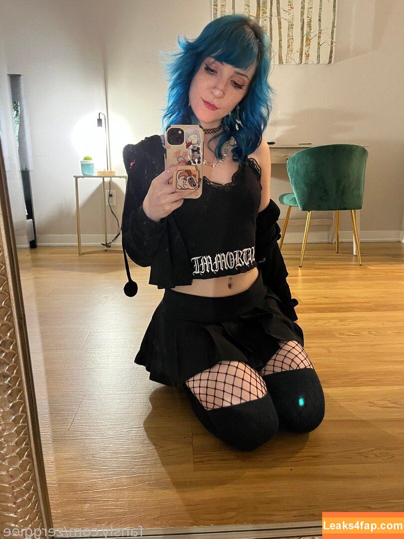 zerggiee /  leaked photo photo #0053