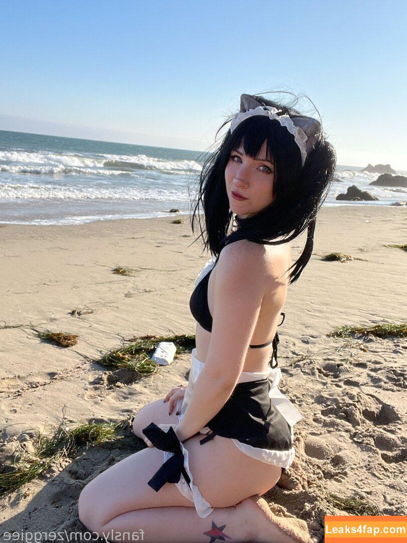 zerggiee /  leaked photo photo #0091