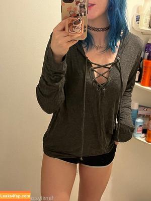 zerggiee photo #0030
