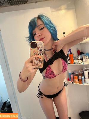 zerggiee photo #0047