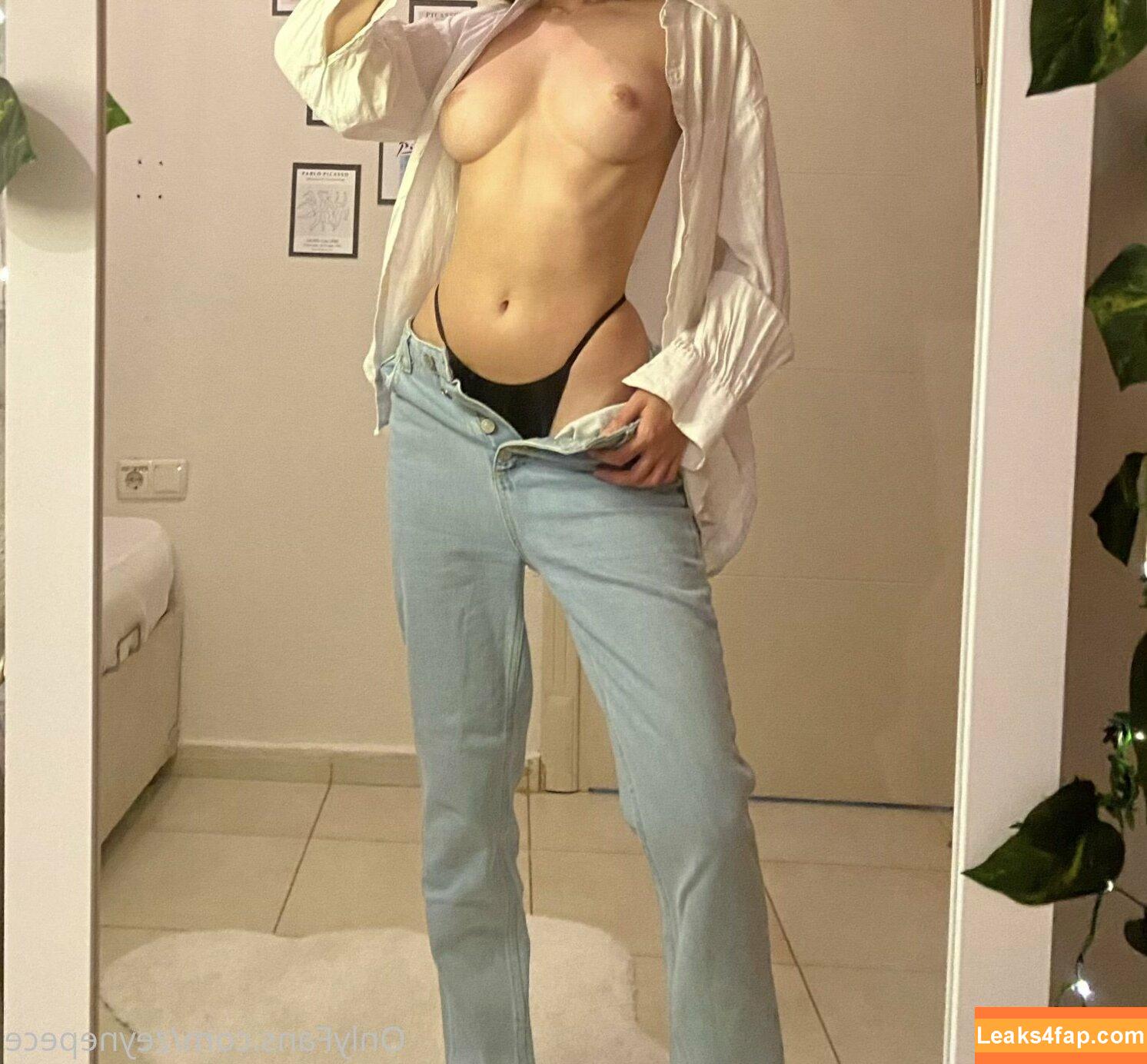 zeynepece / https: / zeeynepece leaked photo photo #0039