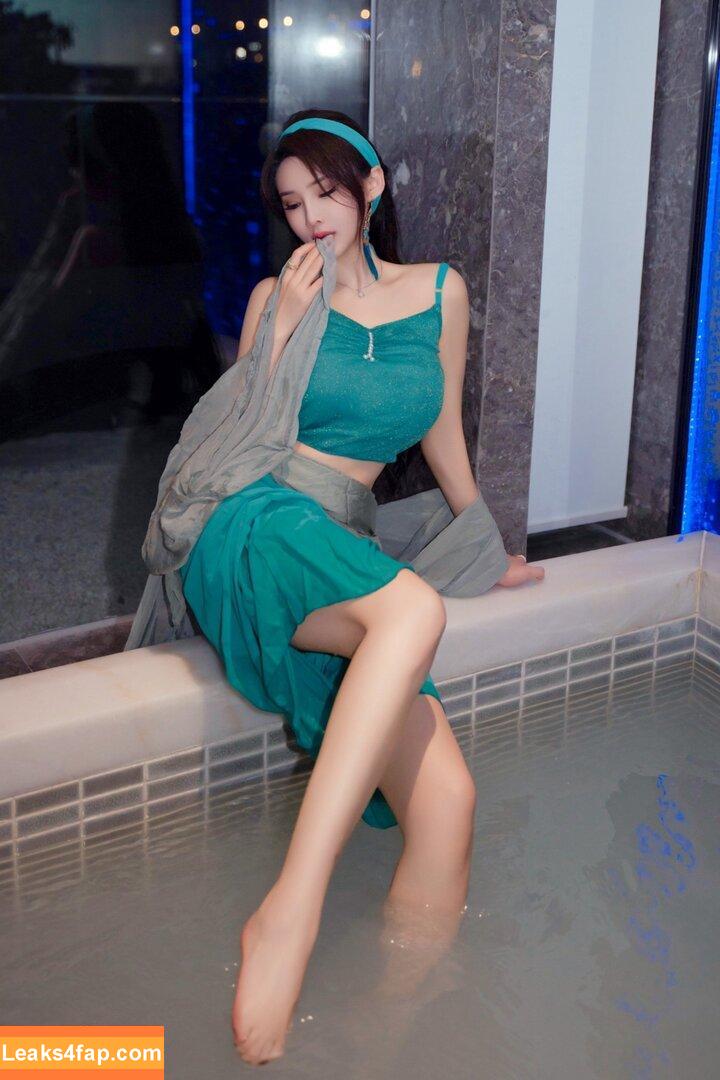 Zhouyanxi0909 / Carol周妍希X слитое фото фото #0102