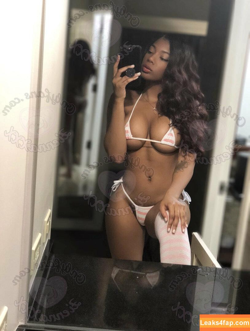 Ziennaxxx / Zienna brooks / ziennabrooks leaked photo photo #0039