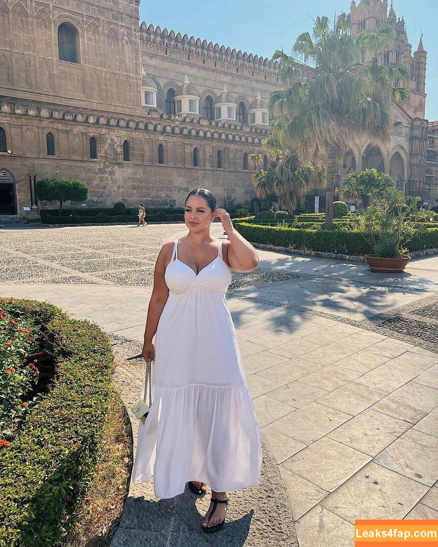 Zina Hadid / moroccanzina_ / therealzinax / zinahadid leaked photo photo #0096