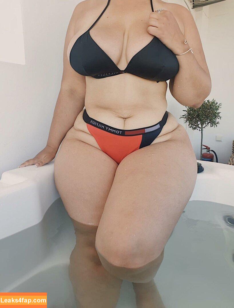 Zina Hadid / moroccanzina_ / therealzinax / zinahadid leaked photo photo #0291