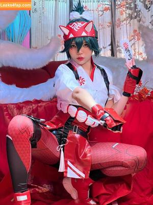 ZinieQ Cosplayer photo #0333