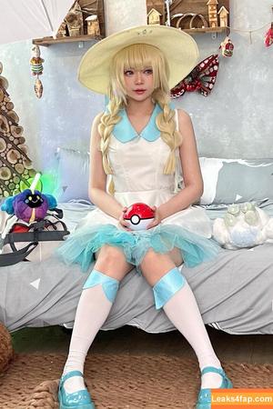 ZinieQ Cosplayer photo #0357