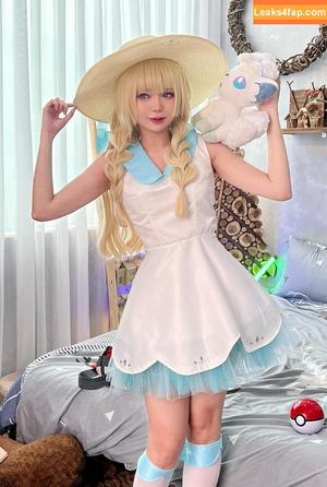 ZinieQ Cosplayer photo #0368