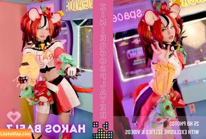 ZinieQ Cosplayer photo #0436