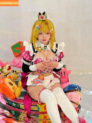 ZinieQ Cosplayer photo #0558