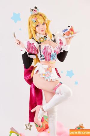 ZinieQ Cosplayer photo #0565