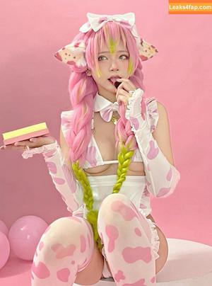 ZinieQ Cosplayer photo #0569